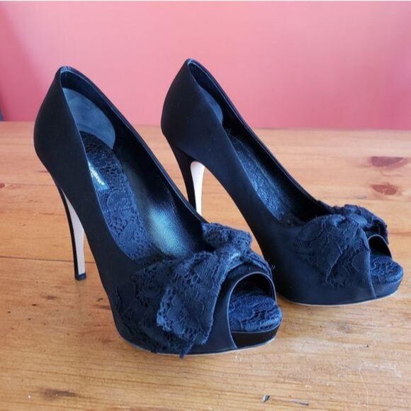 Dolce and Gabbana Satin Lace Bow Pump Black Platform Heels Peep Toe Size 39 - Picture 1 of 8